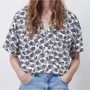 Zara Oversized Crop Seashell Button Up Top